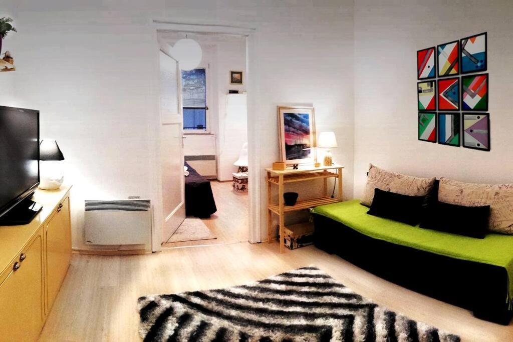 Atelier 12, Feeling Like An Artist! Promo Price Daire Belgrad Dış mekan fotoğraf